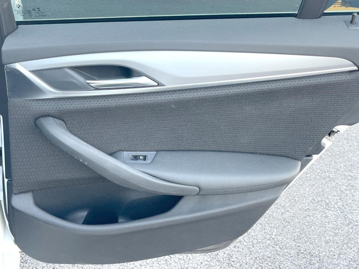 2019 BMW 5 Series DBA-JL10 (UW-69ef58f348fb8)[20]