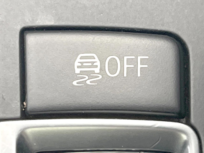 2016 BMW X4 DBA-XW20 (UW-69ef58f44173a)[21]