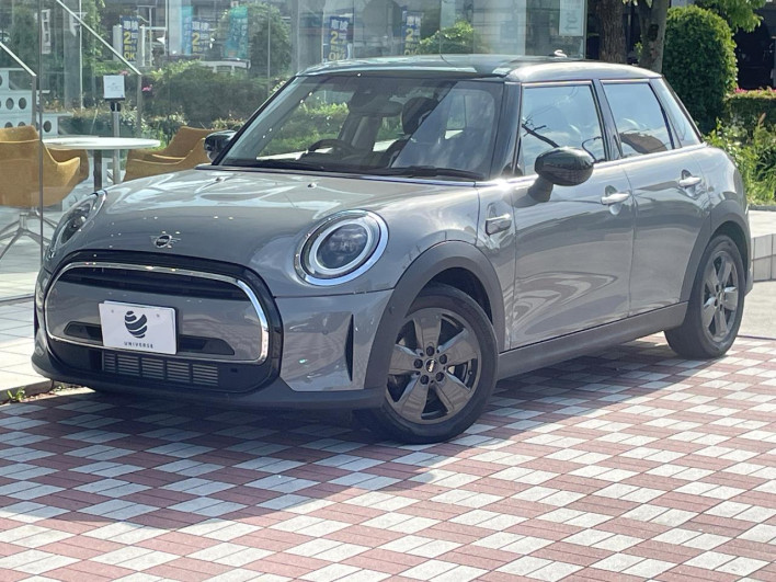 2022 Rover Mini 3DA-XV15MW (UW-69ef58f4e459a)[0]