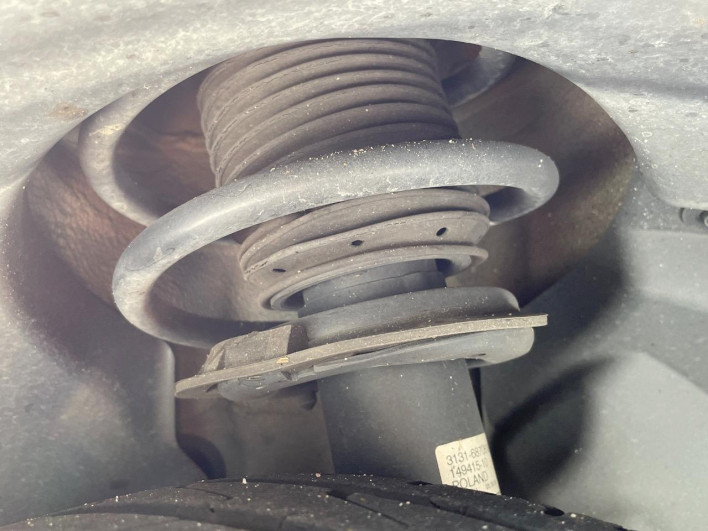 2022 Rover Mini 3DA-XV15MW (UW-69ef58f4e459a)[4]