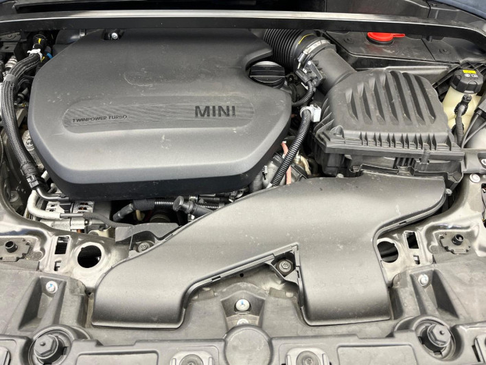 2021 Rover Mini 3DA-42BT20 (UW-69ef58f562f49)[4]