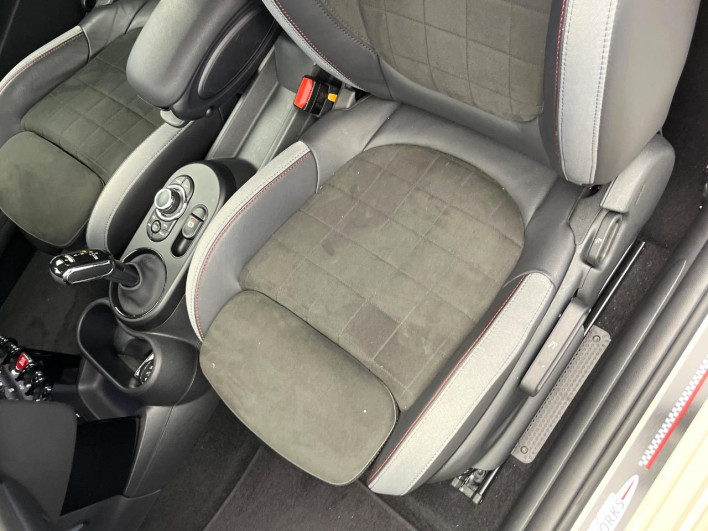 2022 Rover Mini 3BA-XRJCWMW (UW-69ef58f68cf17)[28]