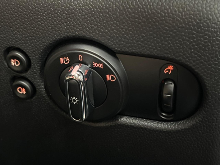 2018 Rover Mini DBA-XS15 (UW-69ef58f71a06e)[18]