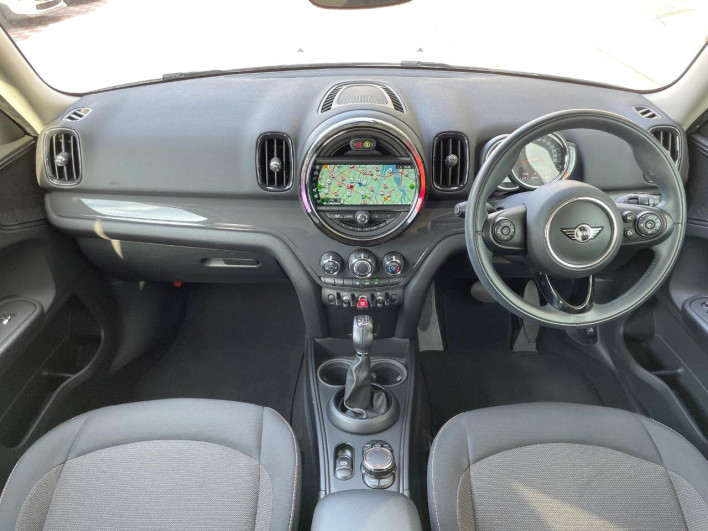 2019 Rover Mini DBA-YS15 (UW-69ef58f7c3cc2)[29]