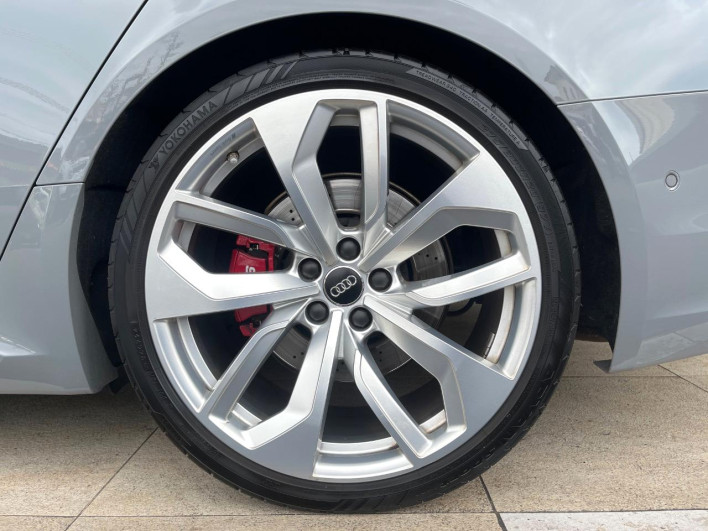 2019 Audi RS4 Avant ABA-8WDECF (UW-69ef58f883bd7)[17]