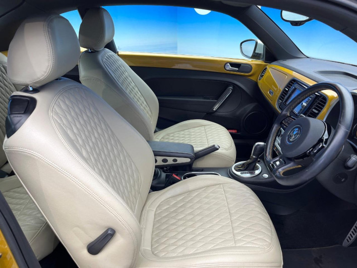 2016 Volkswagen The Beetle ABA-16CZDW (UW-69ef58f8eeed3)[23]