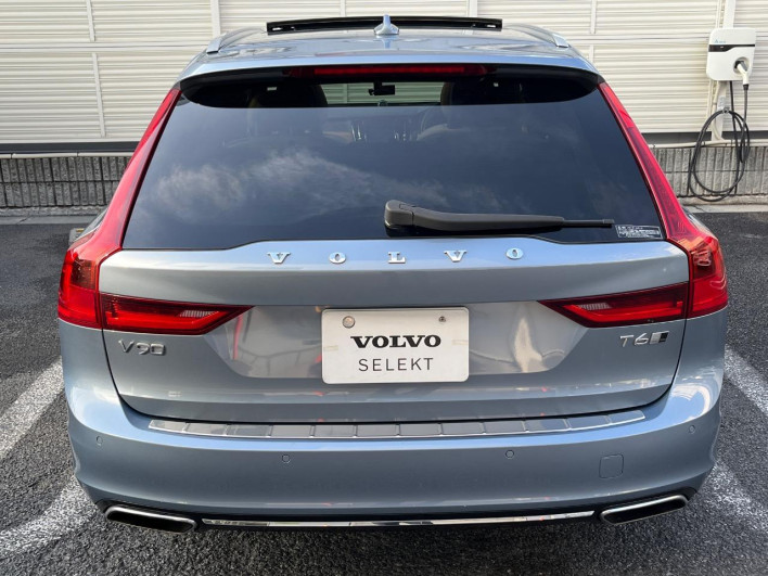 2017 Volvo V90 DBA-PB420 (UW-69ef58f9e33f5)[11]