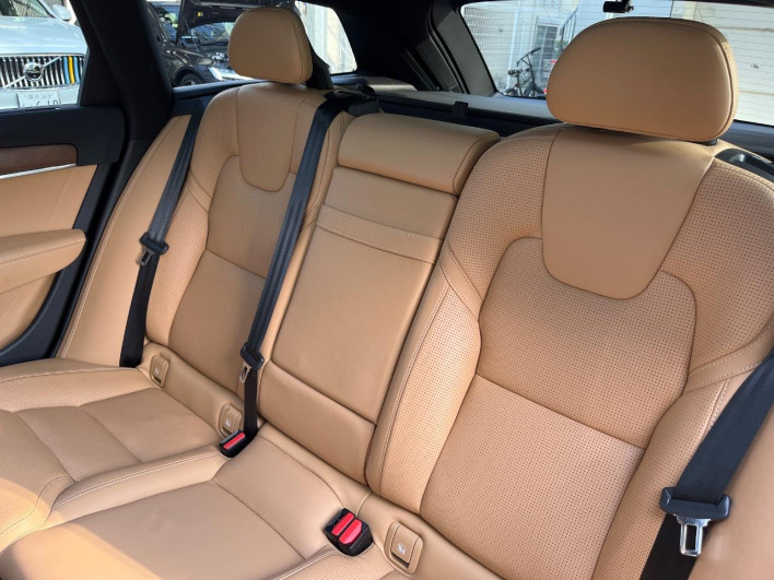 2017 Volvo V90 DBA-PB420 (UW-69ef58f9e33f5)[20]