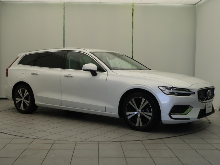 2025 Volvo V60 5AA-ZB420TM2 (UW-69ef58faa5be8)[6]