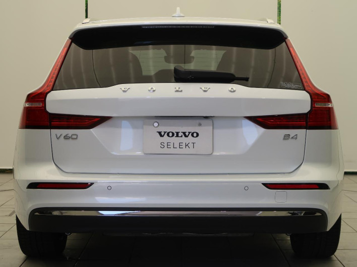 2025 Volvo V60 5AA-ZB420TM2 (UW-69ef58faa5be8)[9]