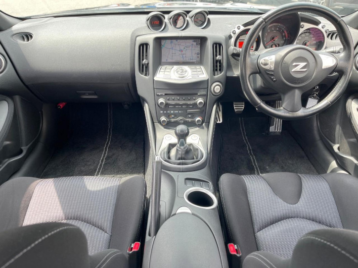 2009 Nissan Fairlady Z CBA-Z34 (UW-69ef58faeca7e)[26]