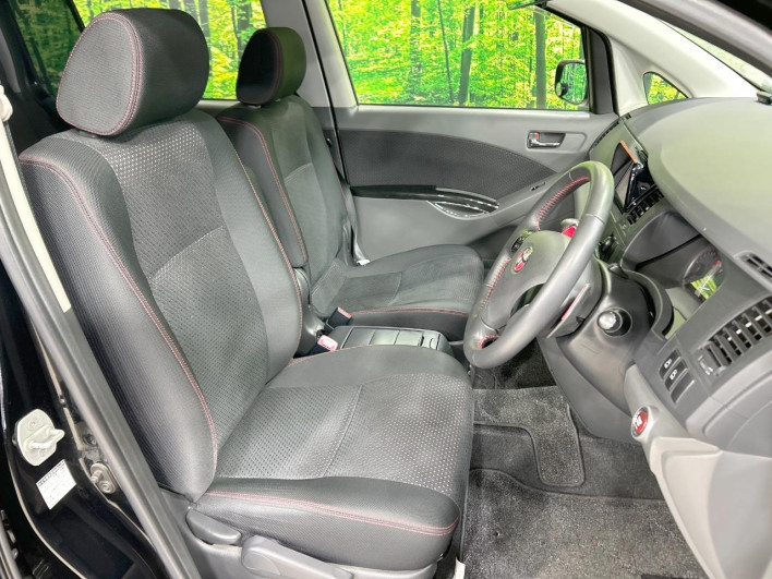 2011 Toyota Isis DBA-ZGM11W (UW-69ef58fe353ba)[25]