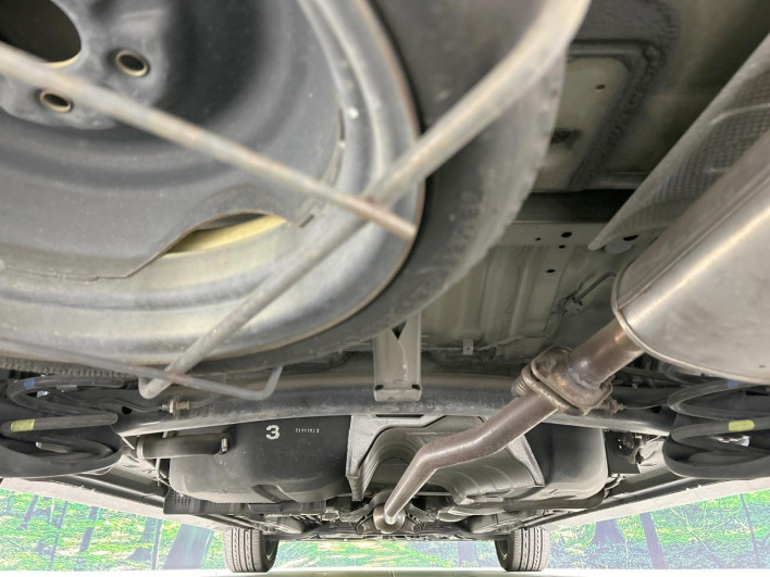 2011 Toyota Isis DBA-ZGM11W (UW-69ef58fe353ba)[27]