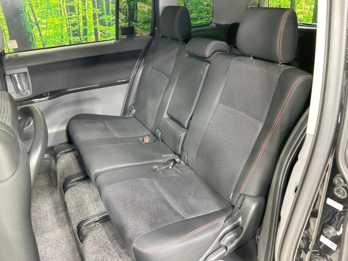 2011 Toyota Isis DBA-ZGM11W (UW-69ef58fe353ba)[20]