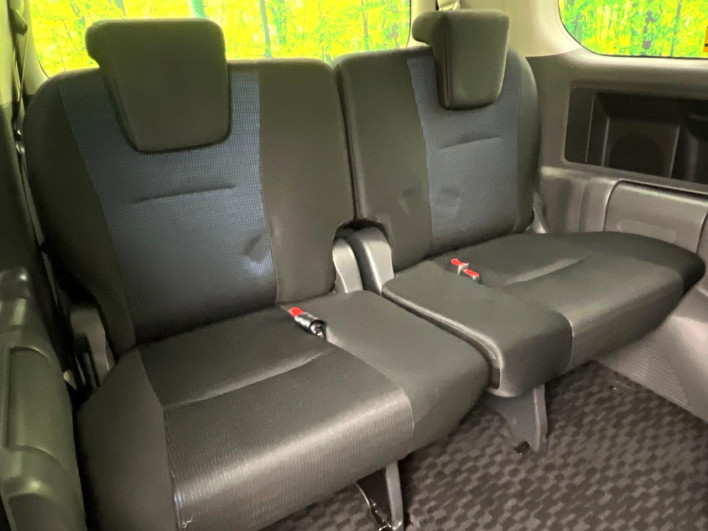 2008 Toyota Voxy DBA-ZRR70W (UW-69ef590034673)[22]