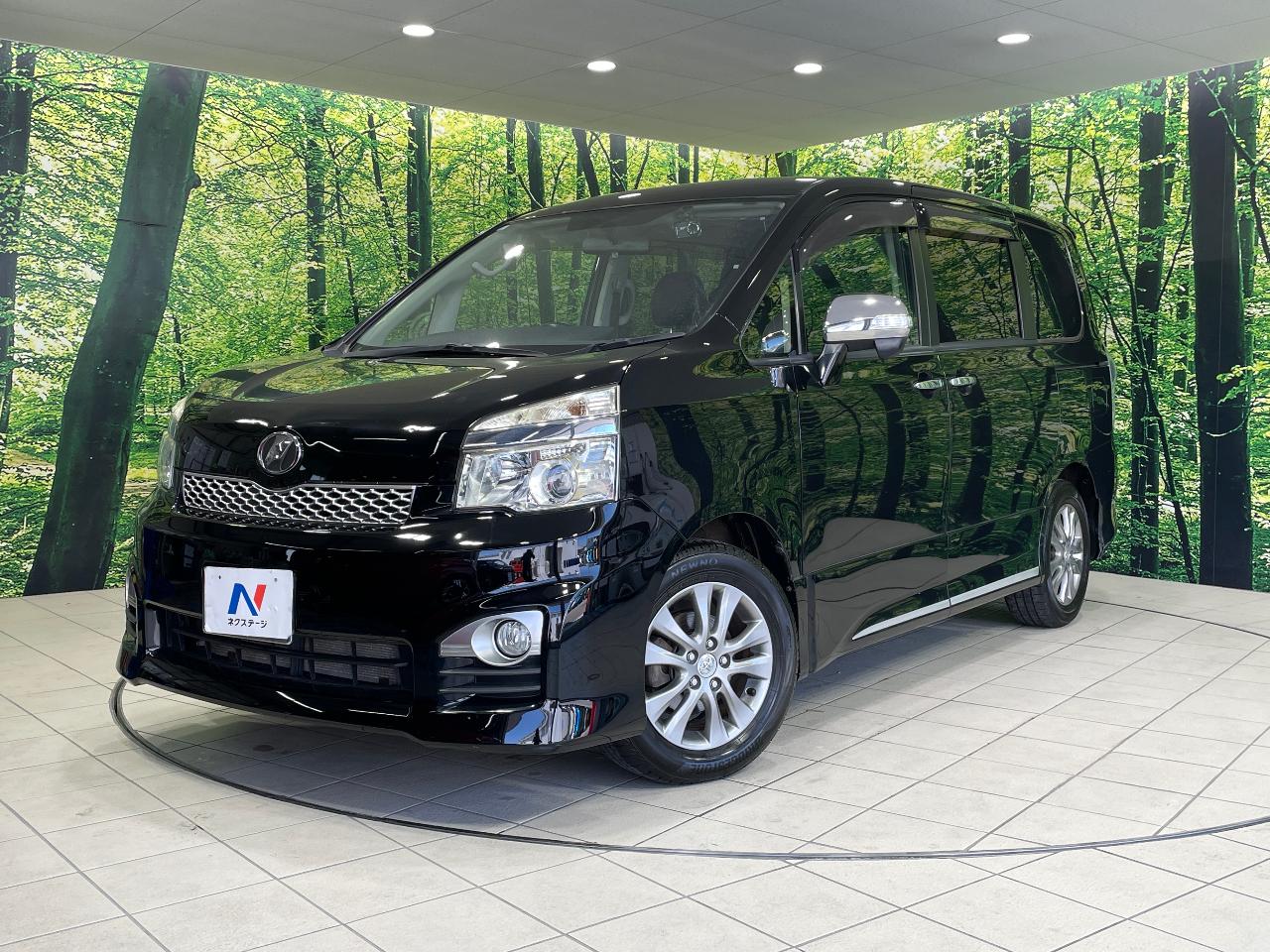 2013 Toyota Voxy DBA-ZRR70W