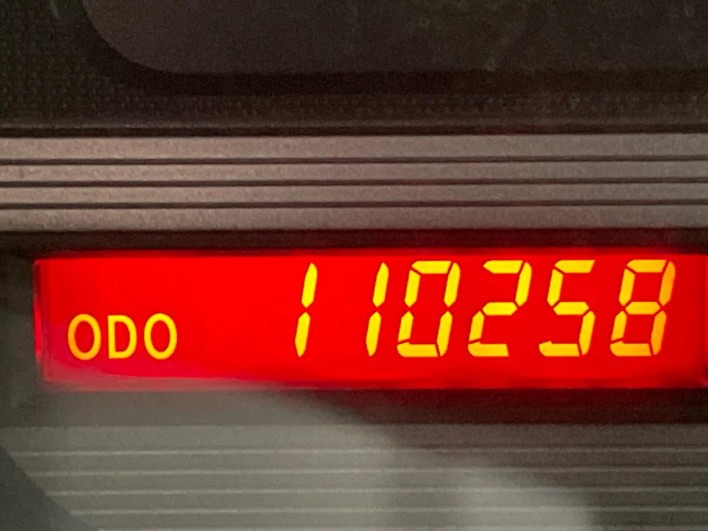 2013 Toyota Voxy DBA-ZRR70W (UW-69ef5900775fc)[2]