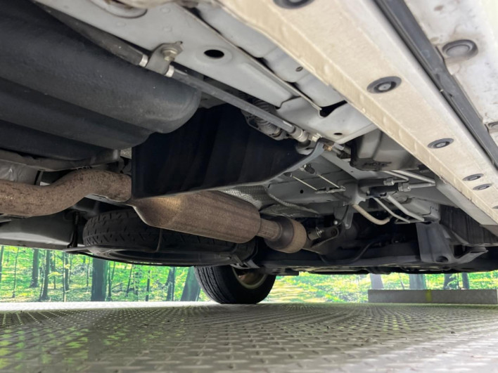 2013 Toyota Noah DBA-ZRR70W (UW-69ef59008f648)[27]