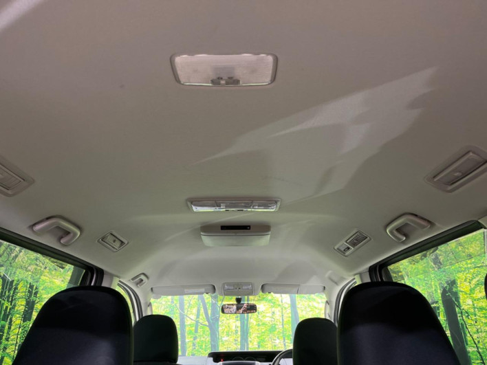 2013 Toyota Noah DBA-ZRR70W (UW-69ef59008f648)[25]