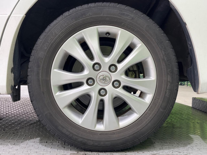 2013 Toyota Noah DBA-ZRR70W (UW-69ef59008f648)[15]