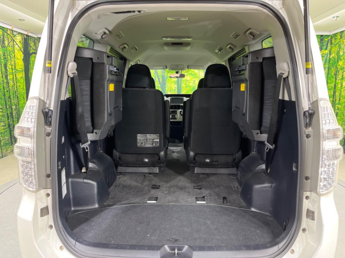 2013 Toyota Noah DBA-ZRR70W (UW-69ef59008f648)[23]