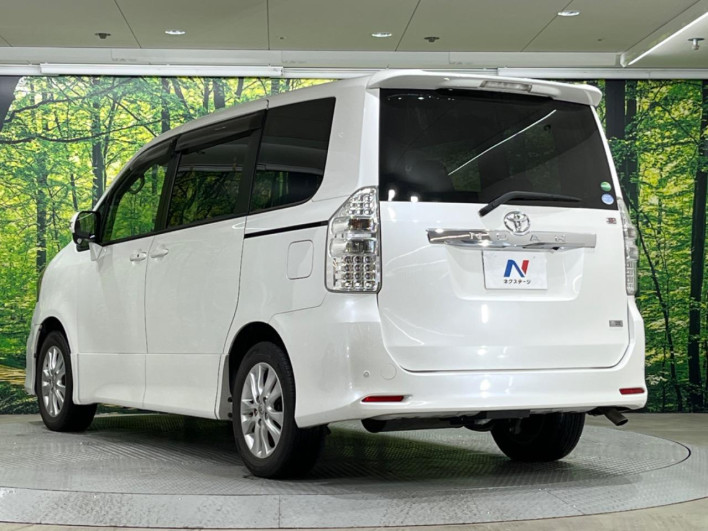 2013 Toyota Noah DBA-ZRR70W (UW-69ef59008f648)[6]