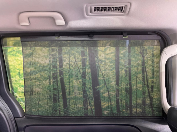 2016 Toyota Voxy DBA-ZRR80W (UW-69ef59021650d)[19]