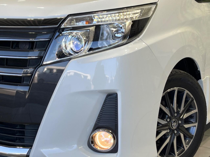 2016 Toyota Noah DBA-ZRR80W (UW-69ef590257195)[17]