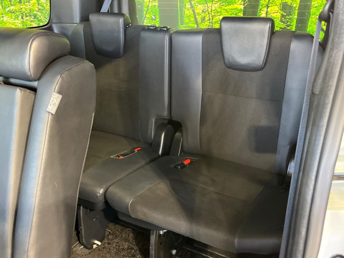 2016 Toyota Noah DBA-ZRR80W (UW-69ef590257195)[7]