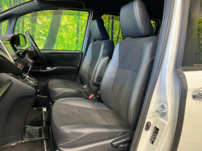 2016 Toyota Noah DBA-ZRR80W (UW-69ef590257195)[5]