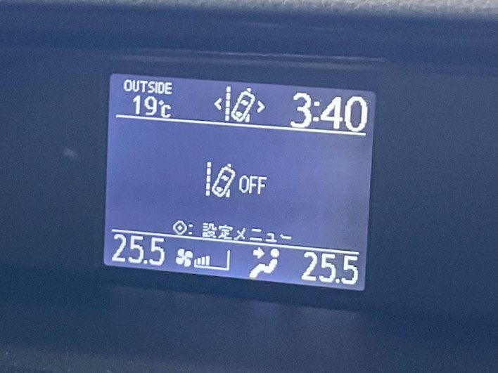 2016 Toyota Noah DBA-ZRR80W (UW-69ef590257195)[28]