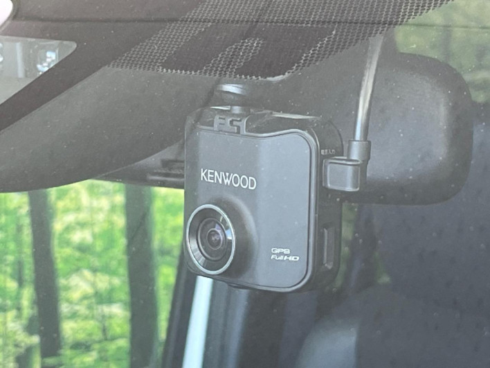 2016 Toyota Noah DBA-ZRR80W (UW-69ef590257195)[14]