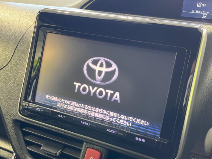 2016 Toyota Noah DBA-ZRR80W (UW-69ef590257195)[25]