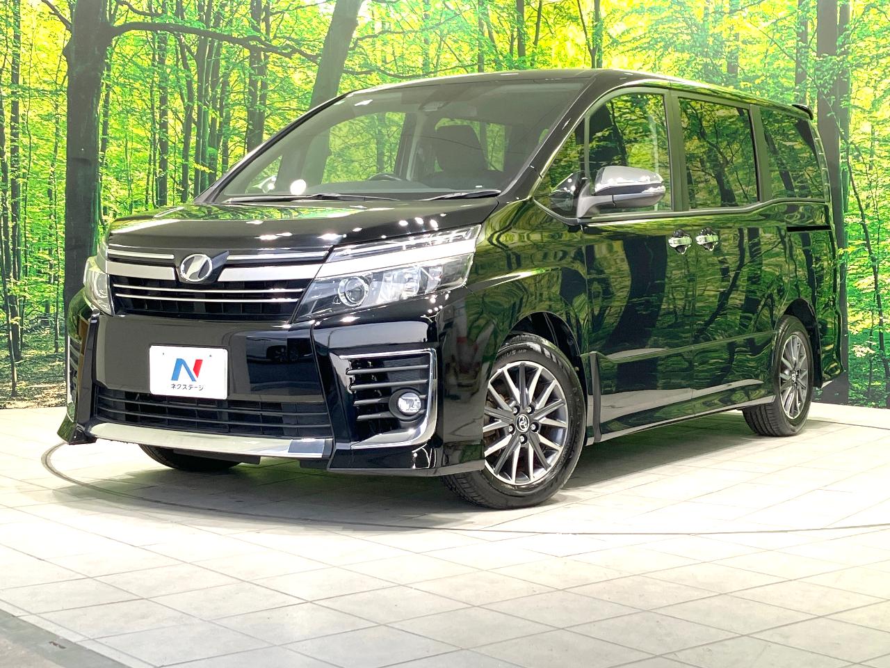 2017 Toyota Voxy DBA-ZRR80W