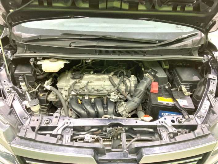 2017 Toyota Voxy DBA-ZRR80W (UW-69ef590281b94)[4]