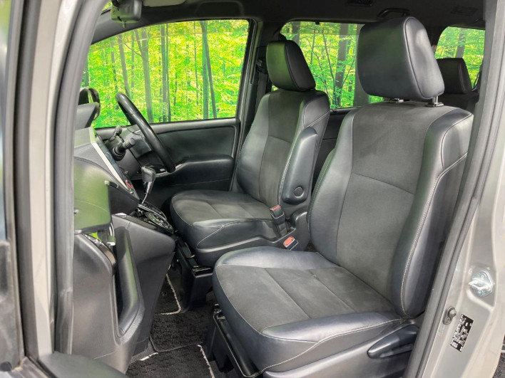 2017 Toyota Noah DBA-ZRR80W (UW-69ef5902a1f9f)[24]