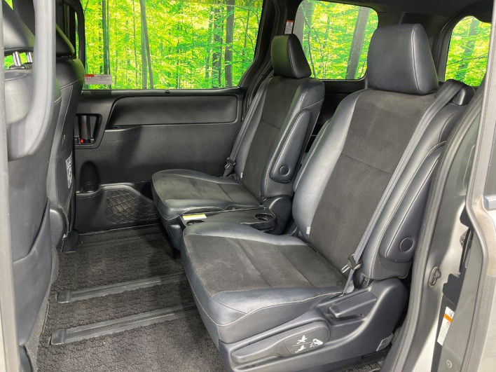 2017 Toyota Noah DBA-ZRR80W (UW-69ef5902a1f9f)[22]