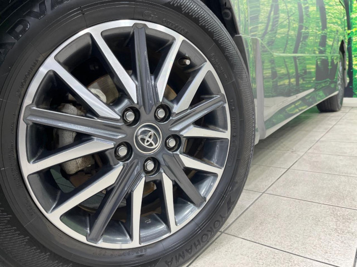 2017 Toyota Noah DBA-ZRR80W (UW-69ef5902a1f9f)[4]