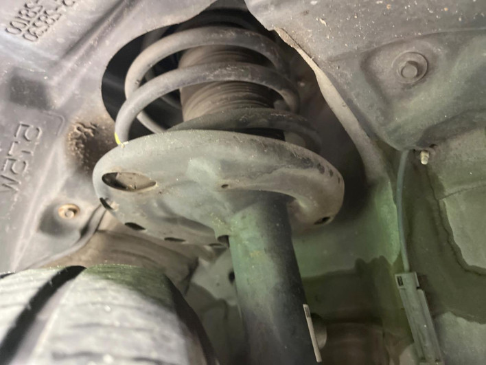 2017 Toyota Noah DBA-ZRR80W (UW-69ef5902a1f9f)[7]