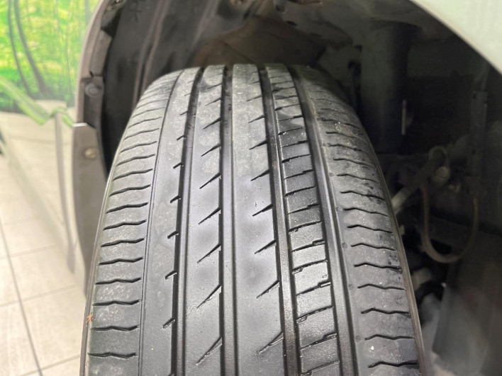 2017 Toyota Noah DBA-ZRR80W (UW-69ef5902a1f9f)[6]