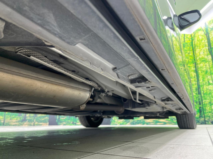 2017 Toyota Noah DBA-ZRR80W (UW-69ef5902a1f9f)[28]