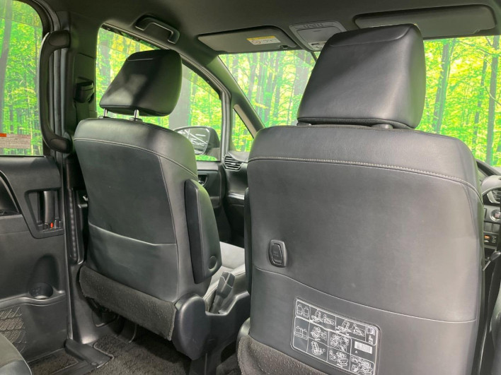 2017 Toyota Noah DBA-ZRR80W (UW-69ef5902a1f9f)[29]