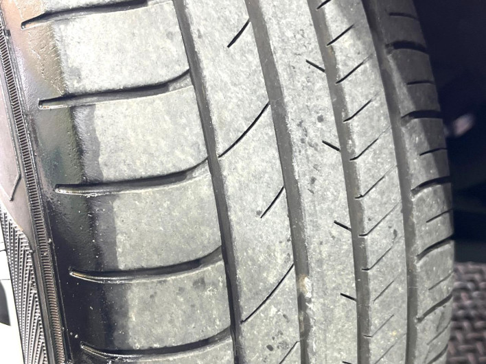 2017 Toyota Voxy DBA-ZRR80G (UW-69ef5904104c6)[18]