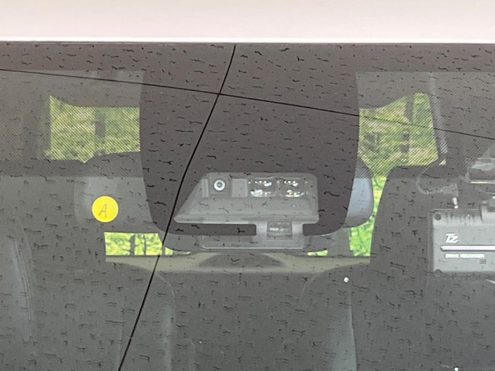 2018 Toyota Voxy DBA-ZRR80W (UW-69ef59044371f)[23]