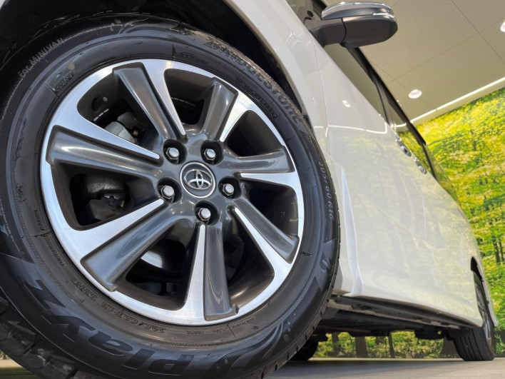 2018 Toyota Voxy DBA-ZRR80W (UW-69ef59044371f)[11]