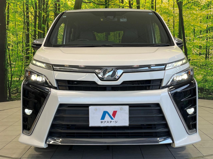 2018 Toyota Voxy DBA-ZRR80W (UW-69ef59044371f)[24]