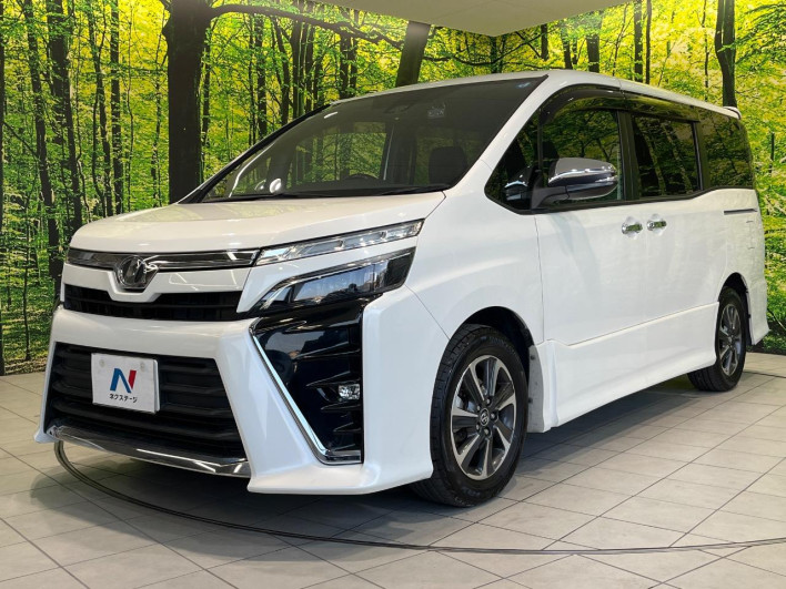 2018 Toyota Voxy DBA-ZRR80W (UW-69ef59044371f)[14]