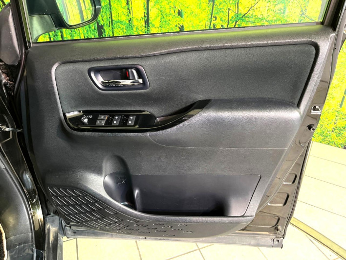 2018 Toyota Voxy DBA-ZRR80W (UW-69ef590497aff)[9]