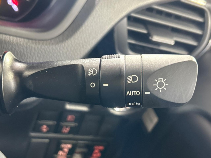 2020 Toyota Voxy 3BA-ZRR80W (UW-69ef590679be8)[9]