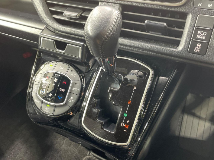 2021 Toyota Noah 3BA-ZRR80W (UW-69ef59080f9ba)[20]